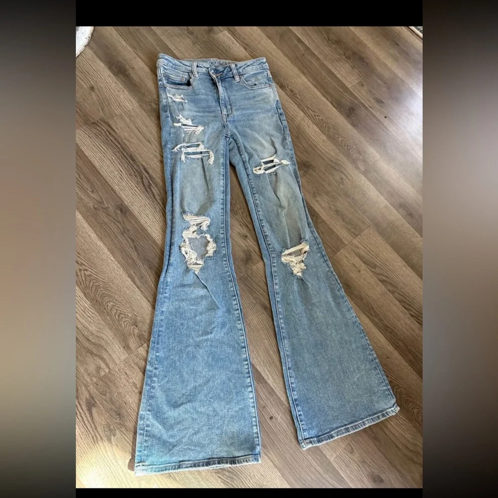 American Eagle Outfitters Light Blue Distressed Flare Jeans - Picture 1 of 5